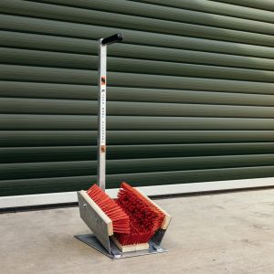 Standard Boot Cleaner with Wooden Brushes